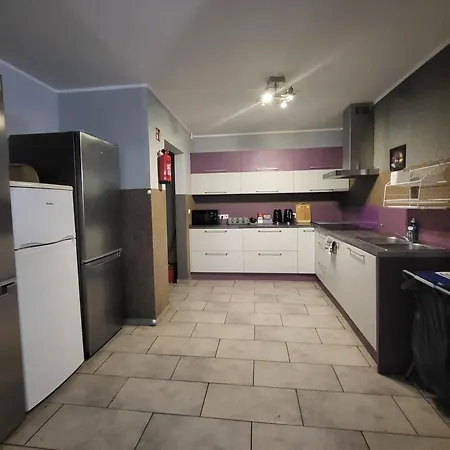 Goscinne Karpacka 17 Prywatne Lazienki Parking ホテル *