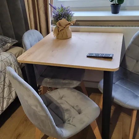 Goscinne Karpacka 17 Prywatne Lazienki Parking Hotel Hlivice