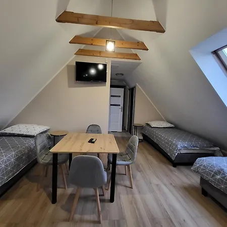 Goscinne Karpacka 17 Prywatne Lazienki Parking Hotel *