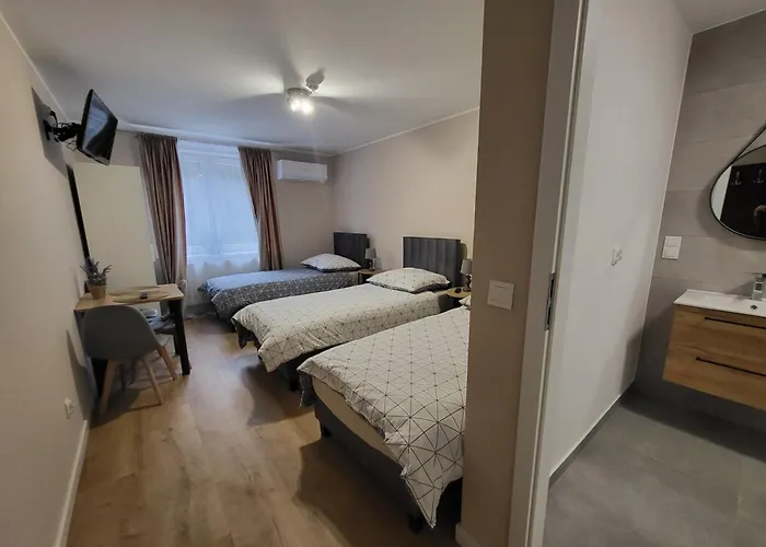 Goscinne Karpacka 17 Prywatne Lazienki Parking ホテル *