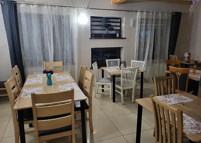 Hotel Goscinne Karpacka 17 Prywatne Lazienki Parking