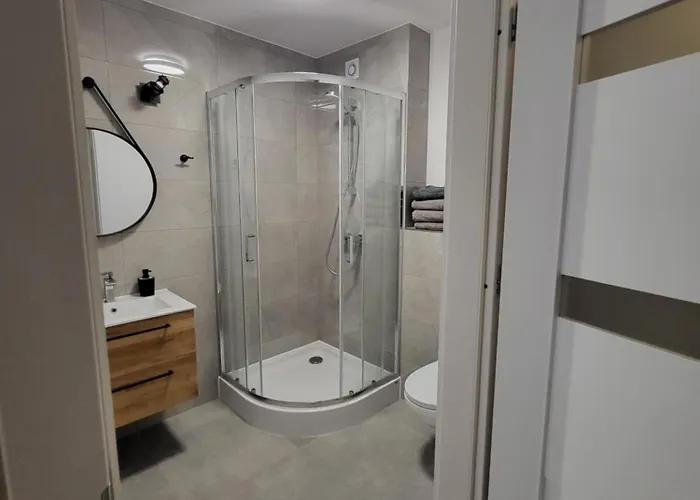 Hotel Goscinne Karpacka 17 Prywatne Lazienki Parking Hlivice