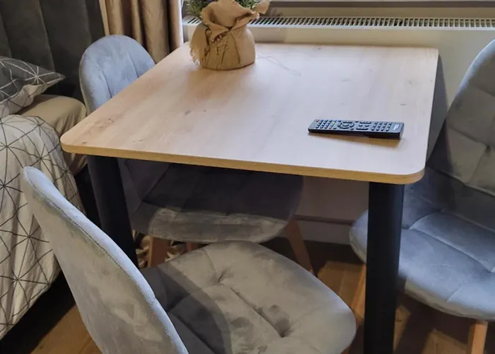 Goscinne Karpacka 17 Prywatne Lazienki Parking Hotel Hlivice