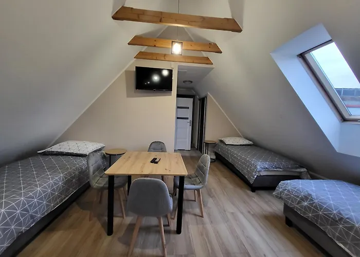 Goscinne Karpacka 17 Prywatne Lazienki Parking Hotel *